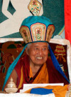 Sua Eminência Yongdzin (Lopon) Tenzin Namdak Rinpoche